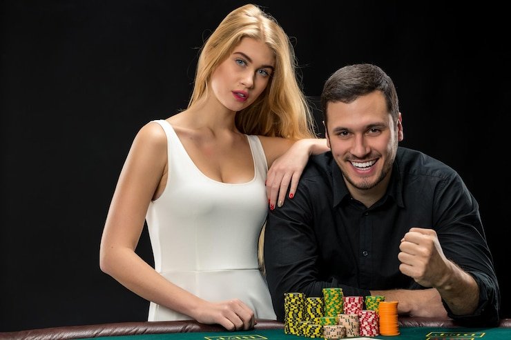 Antarmuka live dealer baccarat di platform bktoto dengan tampilan meja dan live feed